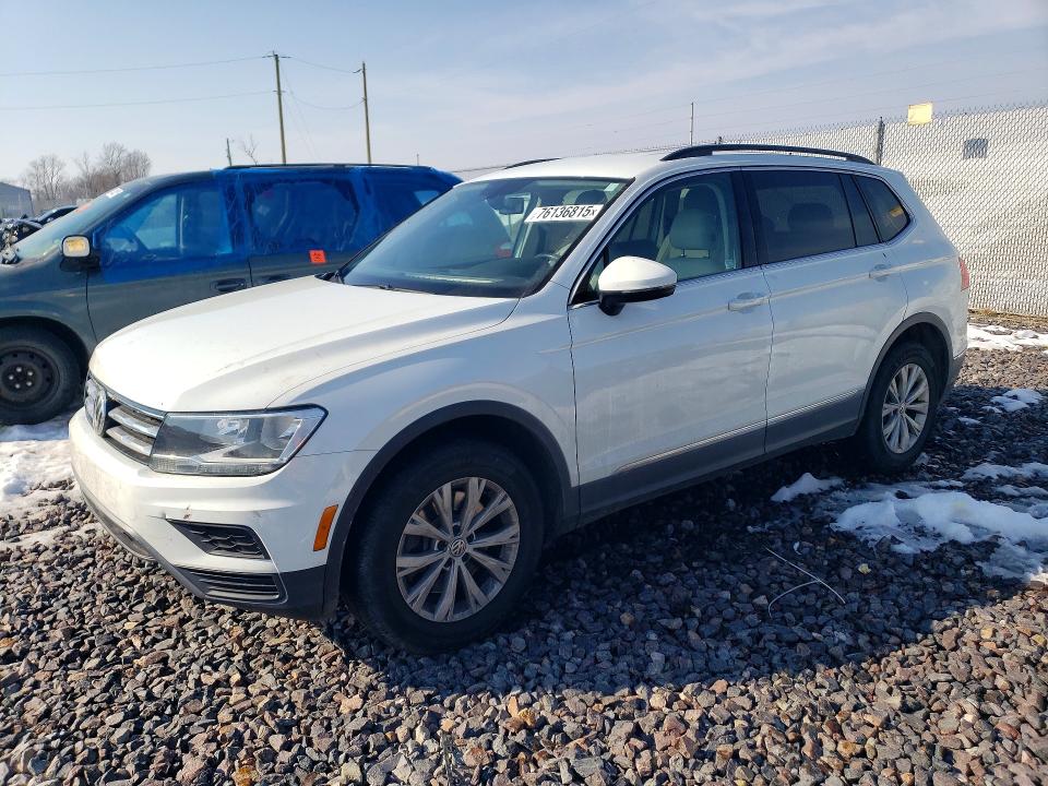 Продажа на аукционе авто 2018 Volkswagen Tiguan, vin: 3VV2B7AX7JM080260, номер лота: 76136815