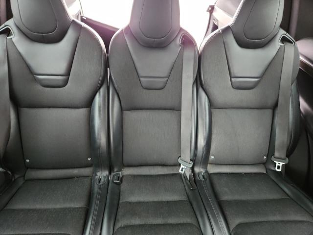 77684025 :رقم المزاد ، 5YJXCAE25GF004840 vin ، 2016 Tesla Model X مزاد بيع
