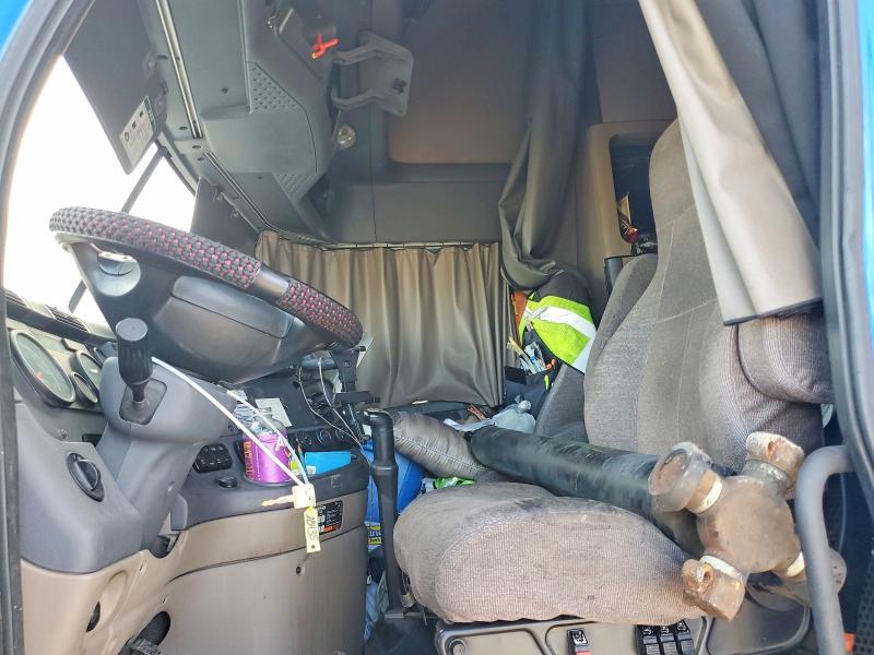 Продаж на аукціоні авто 2017 Freightliner Cascadia, vin: 1FUJGLDR0HLHX1414, номер лоту: 74544555