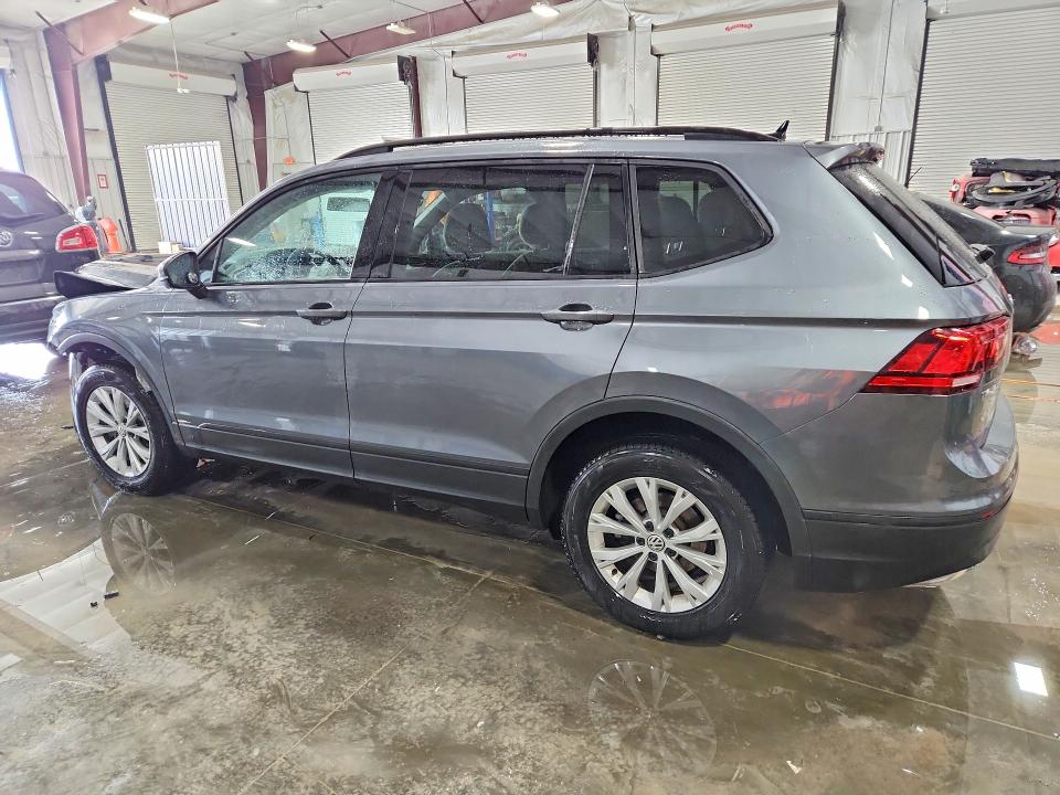 75473105 :رقم المزاد ، 3VV0B7AX5LM067615 vin ، 2020 Volkswagen Tiguan مزاد بيع