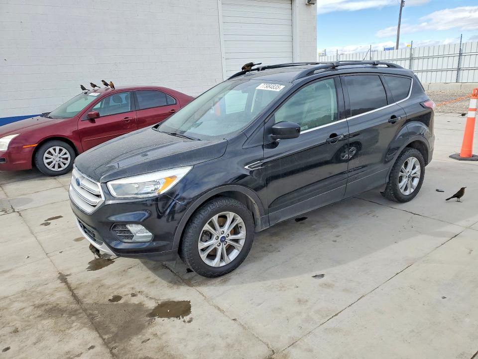 Продажа на аукционе авто 2018 Ford Escape, vin: 1FMCU9GD1JUB44578, номер лота: 77984835