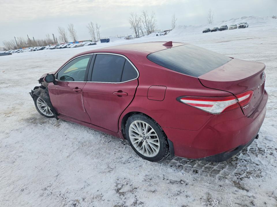 79232385 :رقم المزاد ، 4T1B21HK9JU501926 vin ، 2018 Toyota Camry Hybrid مزاد بيع