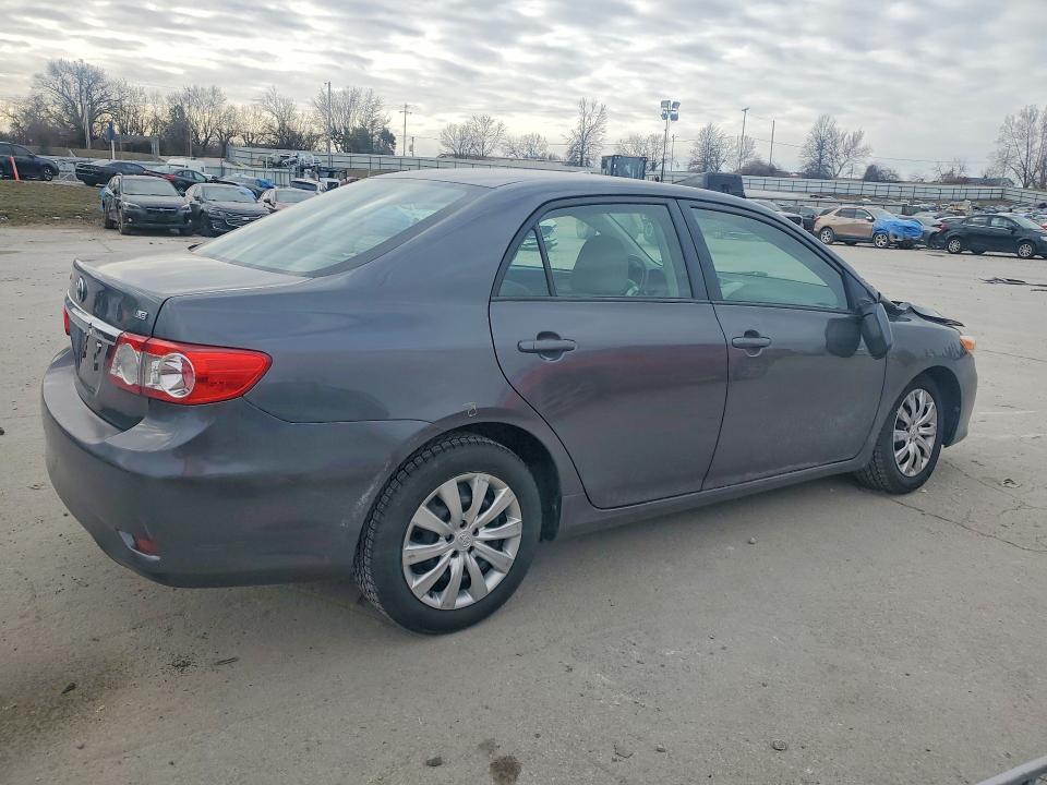 78961735 :رقم المزاد ، 2T1BU4EE0CC826236 vin ، 2012 Toyota Corolla مزاد بيع