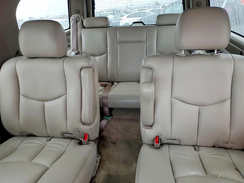 77121695 :رقم المزاد ، 3GNEC16TX3G297998 vin ، 2003 Chevrolet Suburban مزاد بيع