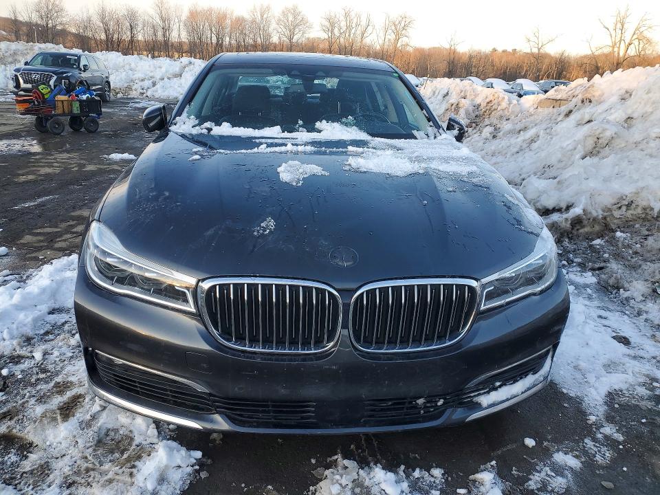 76284775 :رقم المزاد ، WBA7F2C56JG424465 vin ، 2018 Bmw 750 Xi مزاد بيع