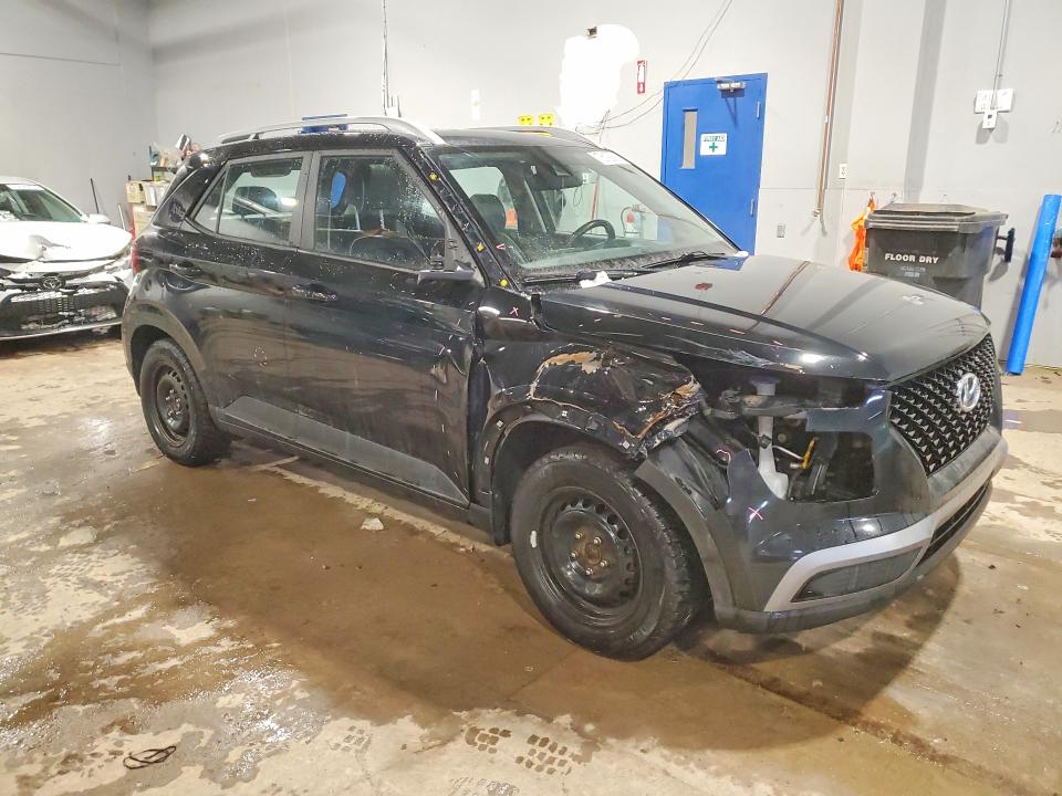 76138685 :رقم المزاد ، KMHRC8A35NU144631 vin ، 2022 Hyundai Venue مزاد بيع