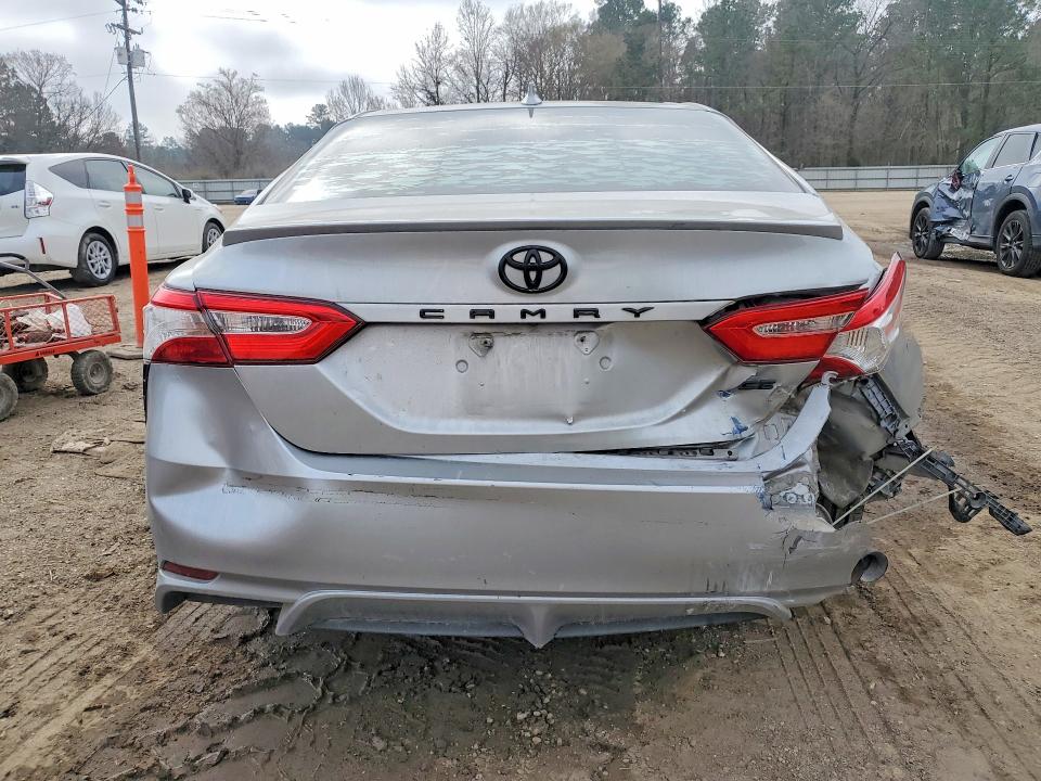 Продаж на аукціоні авто 2020 Toyota Camry, vin: 4T1G11AK4LU887158, номер лоту: 77494995