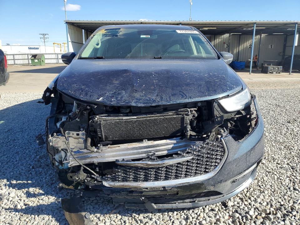 Продажа на аукционе авто 2022 Chrysler Pacifica, vin: 2C4RC1L72NR181421, номер лота: 77397805