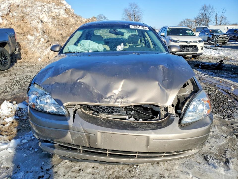 Продажа на аукционе авто 2002 Ford Taurus, vin: 1FAFP55U02A133357, номер лота: 75847405