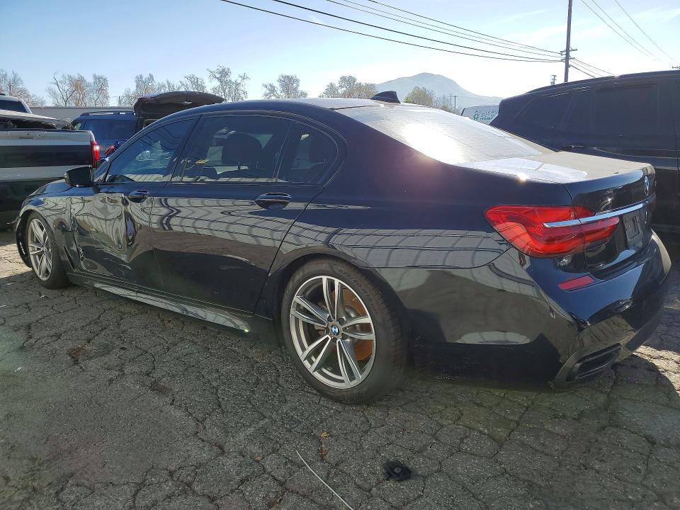 2017 Bmw 740 მანქანა იყიდება აუქციონზე, vin: WBA7E2C52HG739597, აუქციონის ნომერი: 77327725