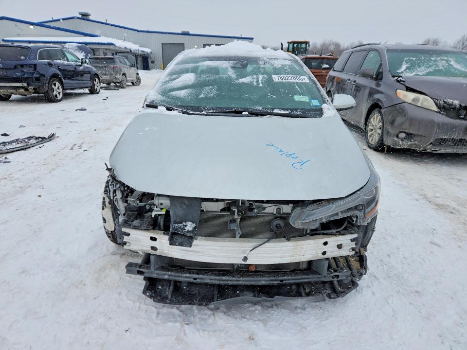 76022805 :رقم المزاد ، 5YFS4MCE2NP137269 vin ، 2022 Toyota Corolla مزاد بيع