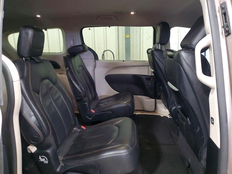 75483715 :رقم المزاد ، 2C4RC1EG2HR628377 vin ، 2017 Chrysler Pacifica مزاد بيع