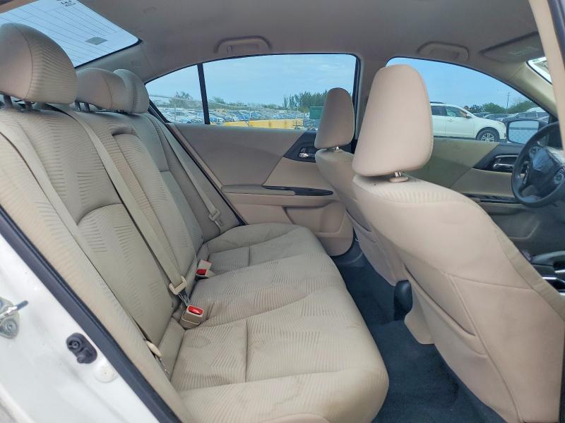 77474715 :رقم المزاد ، 1HGCR2F36HA282054 vin ، 2017 Honda Accord مزاد بيع