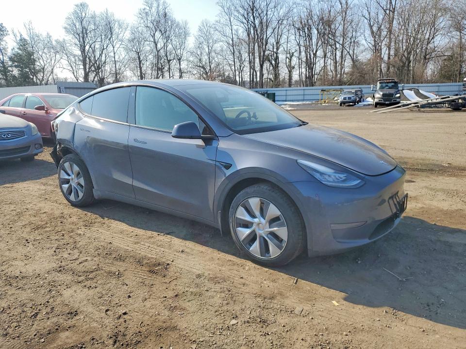 77182085 :رقم المزاد ، 7SAYGDEE3NA016681 vin ، 2022 Tesla Model Y مزاد بيع
