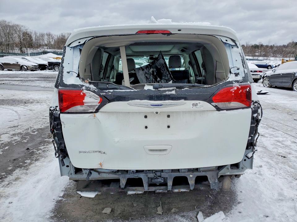77656415 :رقم المزاد ، 2C4RC1EGXJR317530 vin ، 2018 Chrysler Pacifica مزاد بيع