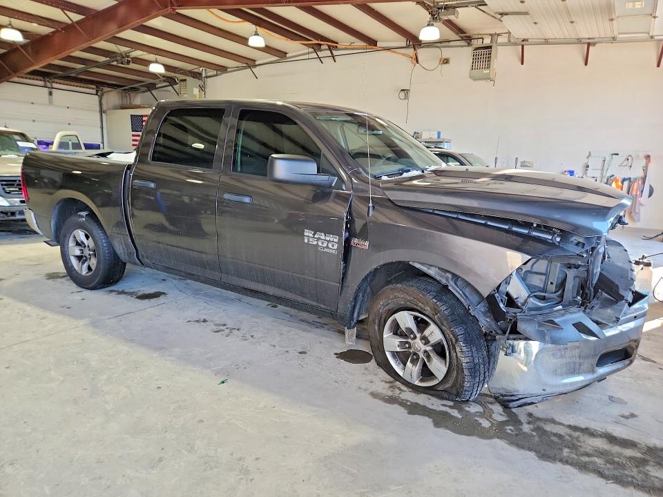 75045695 :رقم المزاد ، 3C6RR7KTXLG291076 vin ، 2020 Ram 1500 Classic مزاد بيع