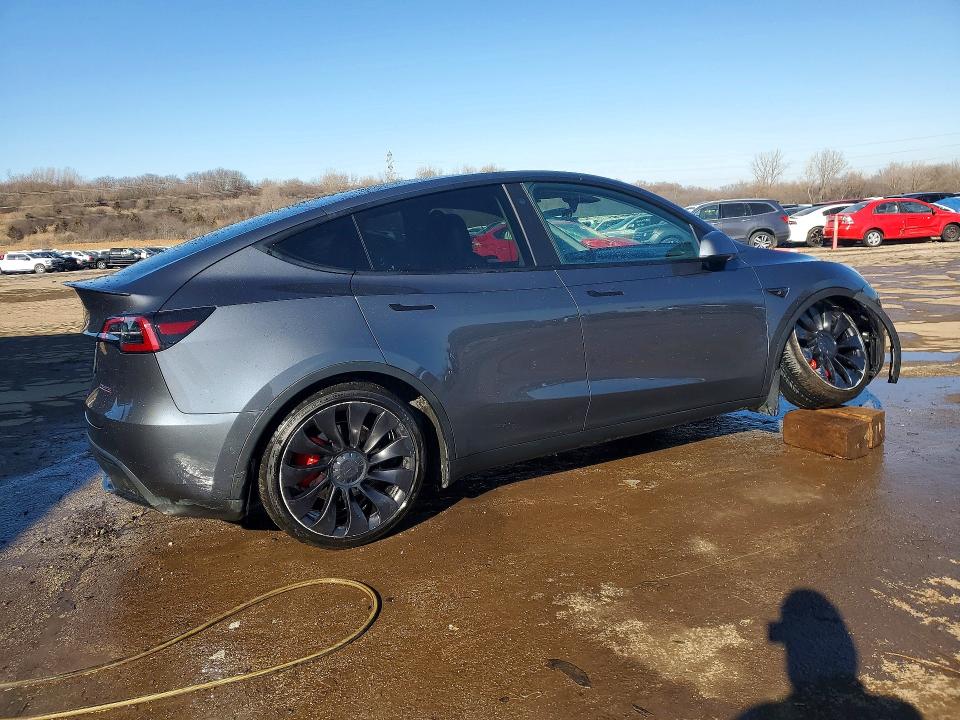 2022 Tesla Model Y მანქანა იყიდება აუქციონზე, vin: 7SAYGDEF1NF452442, აუქციონის ნომერი: 76623965