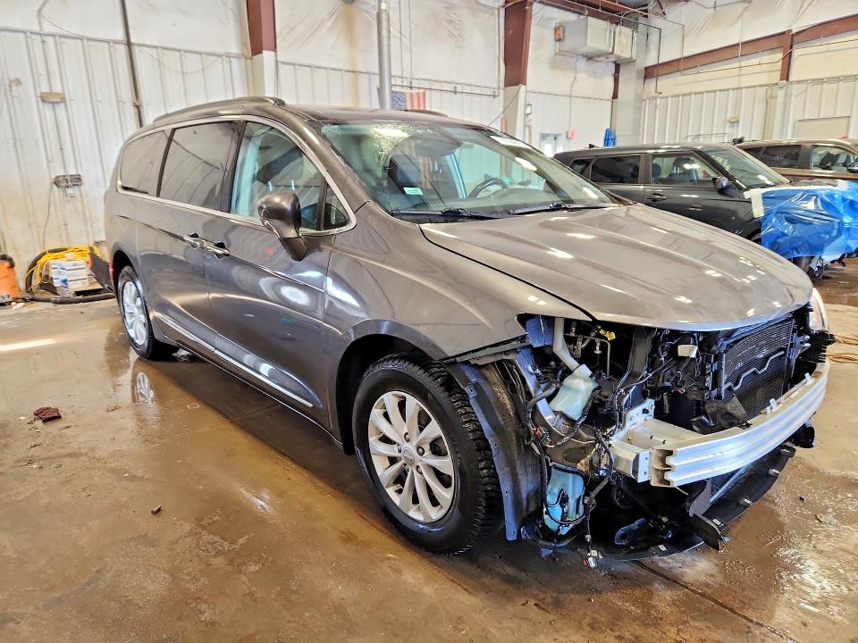 Продаж на аукціоні авто 2017 Chrysler Pacifica, vin: 2C4RC1BG5HR788807, номер лоту: 78784615