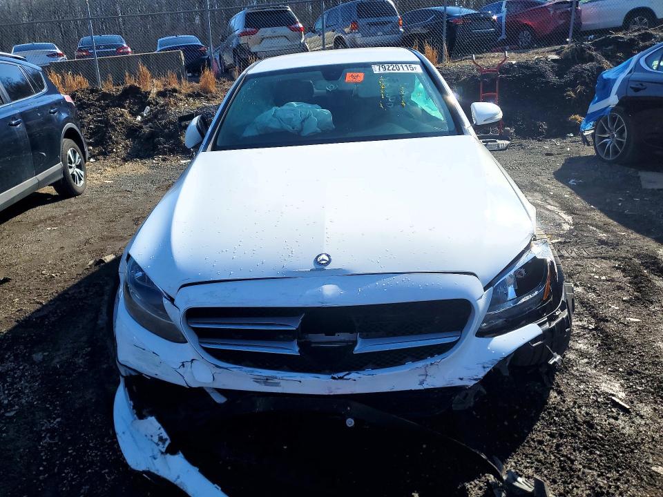 2015 Mercedes-benz C მანქანა იყიდება აუქციონზე, vin: 55SWF4KB0FU070699, აუქციონის ნომერი: 79220115