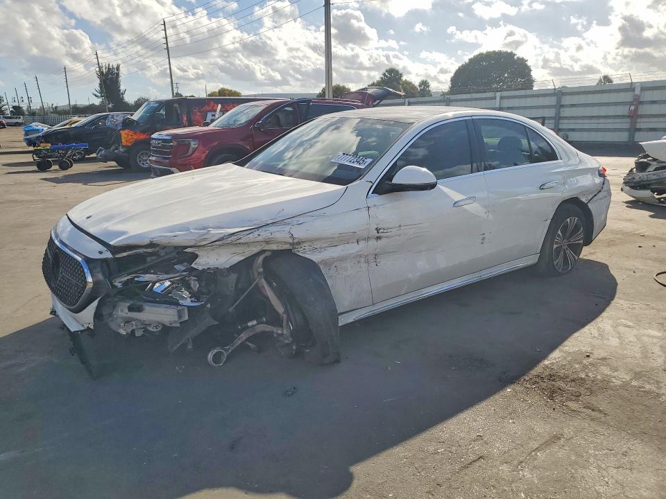 Продаж на аукціоні авто 2024 Mercedes-benz E, vin: W1KLF4HB9RA006529, номер лоту: 77772345