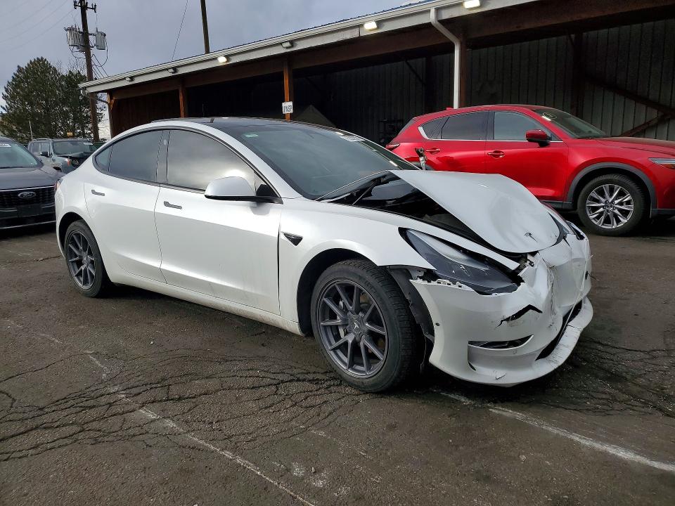 75920925 :رقم المزاد ، 5YJ3E1EB2MF010079 vin ، 2021 Tesla Model 3 مزاد بيع