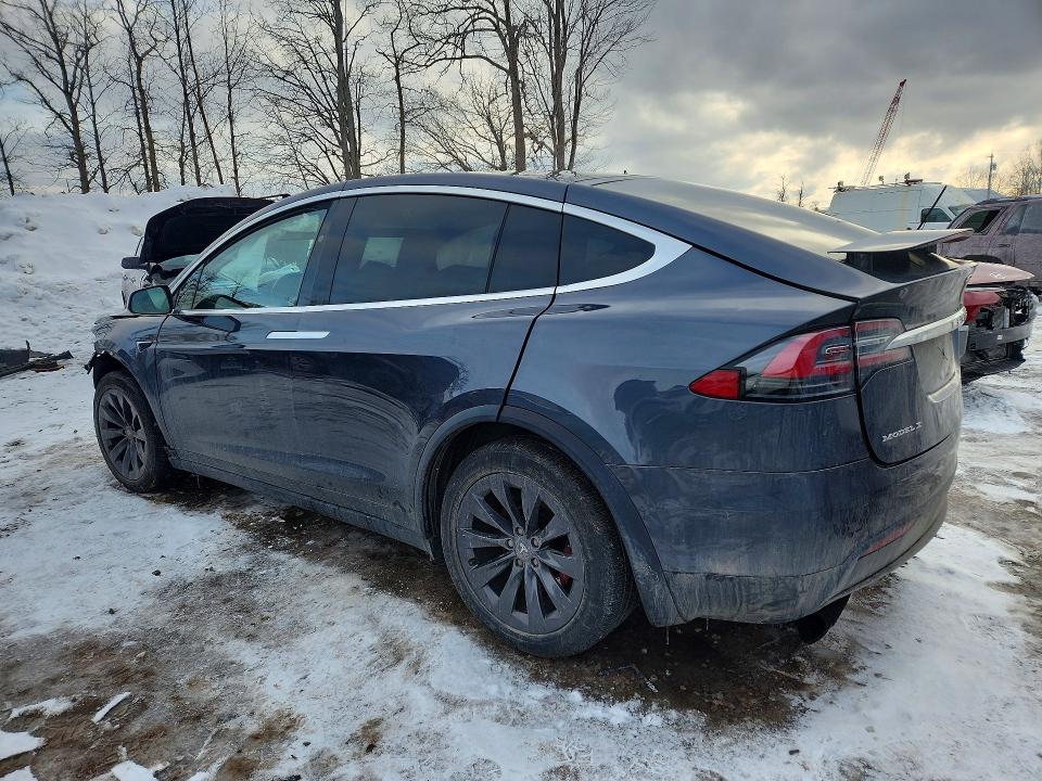 2018 Tesla Model X მანქანა იყიდება აუქციონზე, vin: 5YJXCBE49JF137079, აუქციონის ნომერი: 78232045