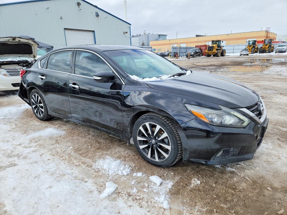 2017 Nissan Altima მანქანა იყიდება აუქციონზე, vin: 1N4AL3AP3HC489177, აუქციონის ნომერი: 77534415