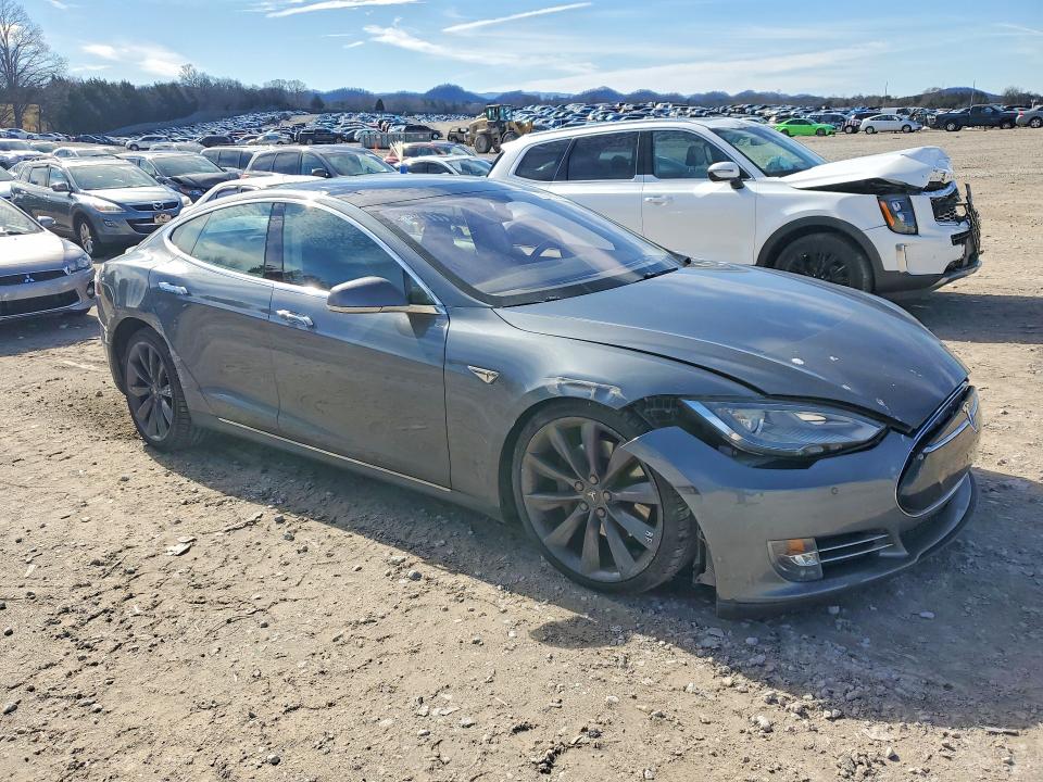 Продажа на аукционе авто 2013 Tesla Model S, vin: 5YJSA1DP4DFP22498, номер лота: 77745745