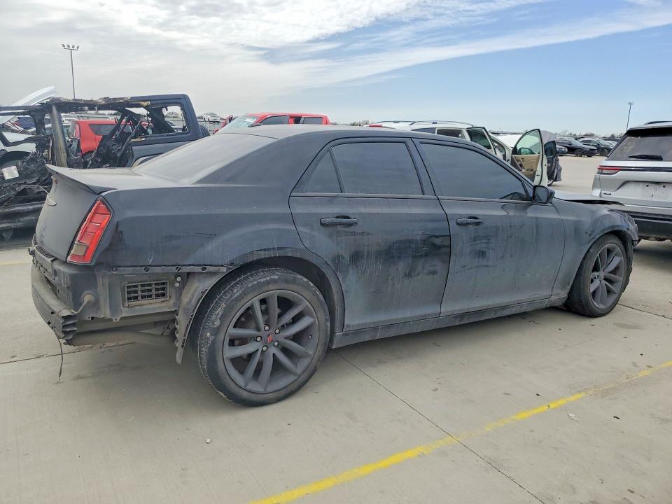 Продаж на аукціоні авто 2014 Chrysler 300, vin: 2C3CCABTXEH221825, номер лоту: 77316805