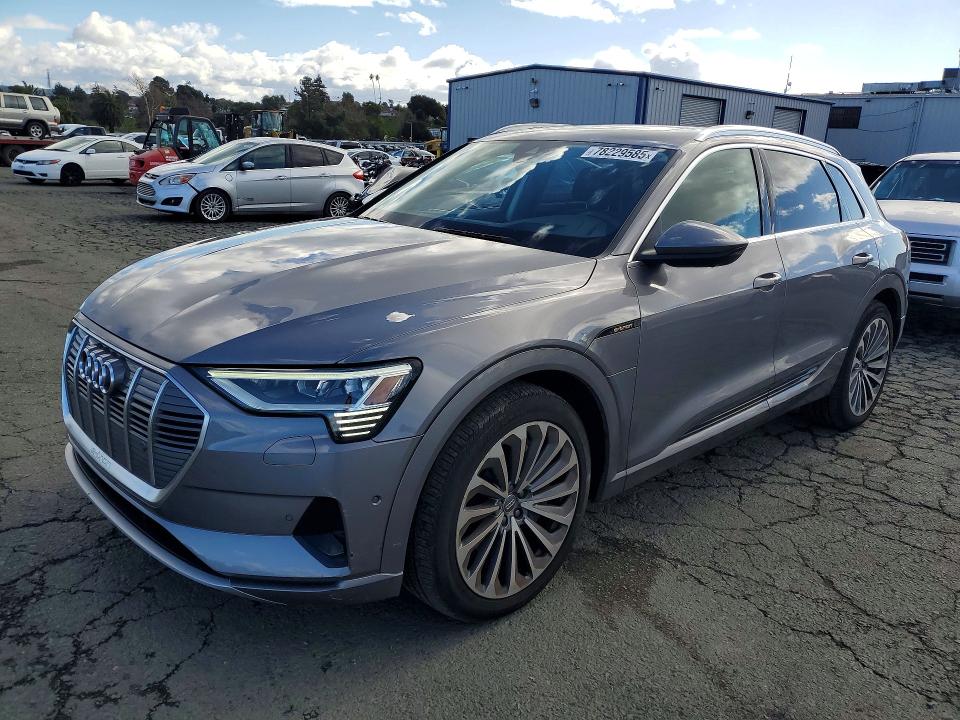 Продаж на аукціоні авто 2019 Audi E-tron, vin: WA1VABGE9KB025089, номер лоту: 78229585