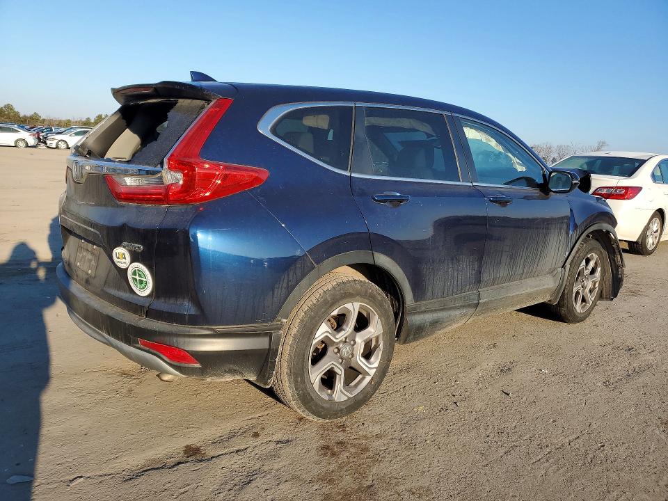 Продаж на аукціоні авто 2018 Honda Cr-v, vin: 7FARW2H85JE087204, номер лоту: 77396365