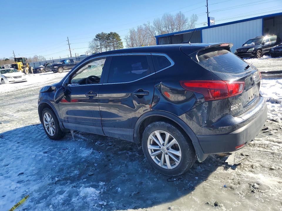 75454135 :رقم المزاد ، JN1BJ1CP8JW101793 vin ، 2018 Nissan Rogue Sport مزاد بيع