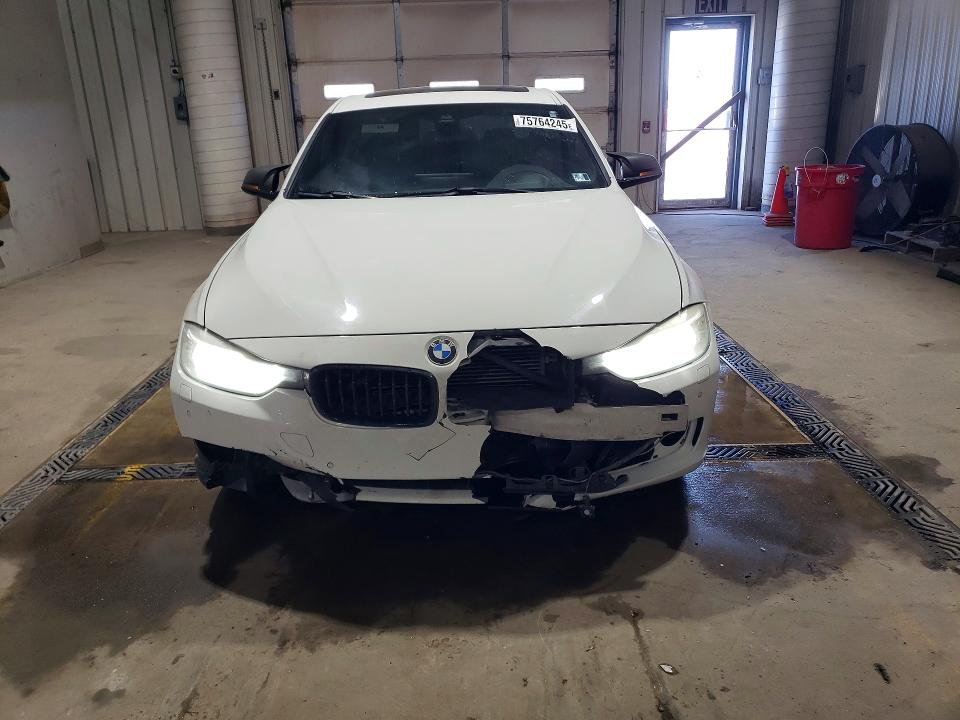 2013 Bmw 335 მანქანა იყიდება აუქციონზე, vin: WBA3A9C55DF475066, აუქციონის ნომერი: 75764245