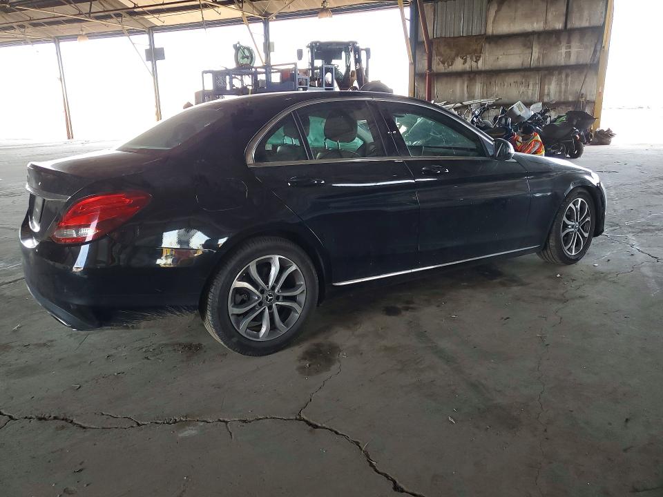 79103735 :رقم المزاد ، 55SWF4JB3HU229882 vin ، 2017 Mercedes-benz C مزاد بيع