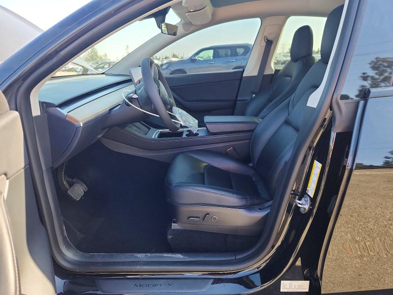 76571215 :رقم المزاد ، 7SAYGDEE8NF317661 vin ، 2022 Tesla Model Y مزاد بيع