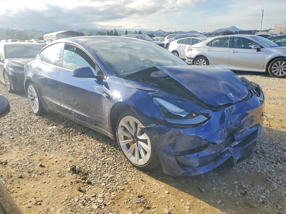 2021 Tesla Model 3 მანქანა იყიდება აუქციონზე, vin: 5YJ3E1EB5MF064735, აუქციონის ნომერი: 77515955