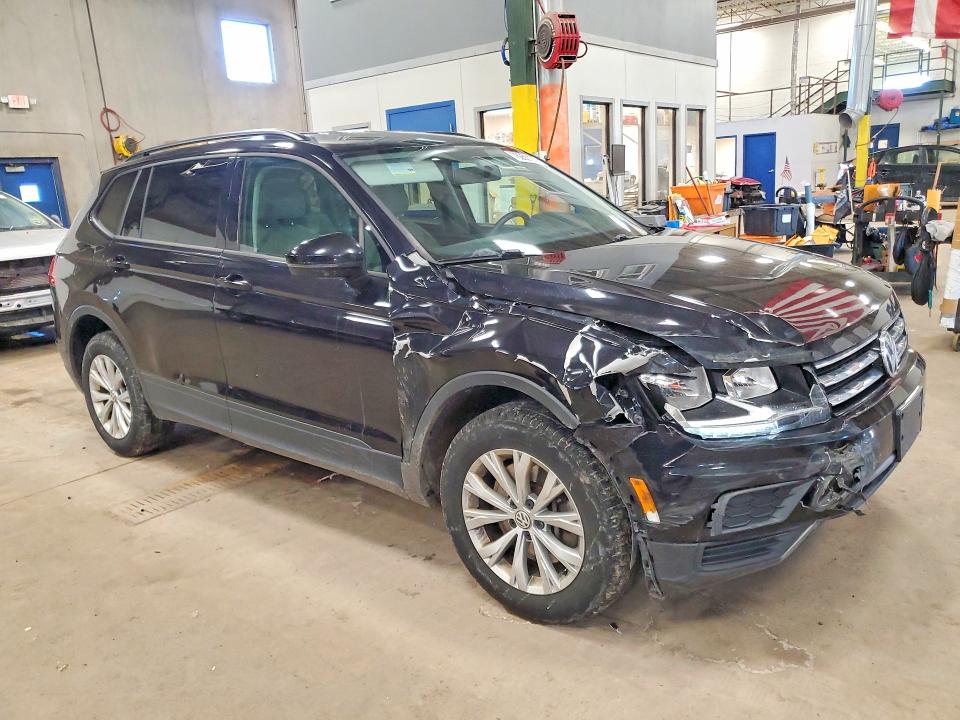 Продаж на аукціоні авто 2018 Volkswagen Tiguan, vin: 3VV0B7AX4JM157917, номер лоту: 76269125