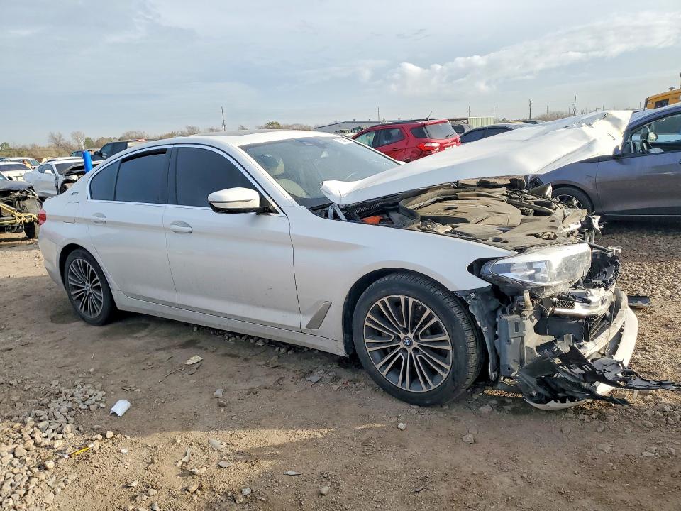2019 Bmw 530e მანქანა იყიდება აუქციონზე, vin: WBAJA9C59KB389769, აუქციონის ნომერი: 76389925