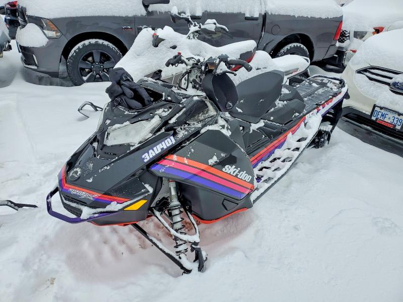 Продажа на аукционе авто 2022 Ski-doo Snowmobile, vin: 2BPSUGNA2NV000013, номер лота: 75617775