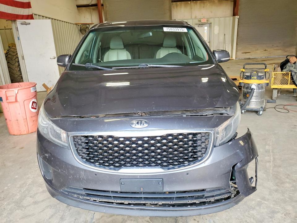 75933915 :رقم المزاد ، KNDMB5C10H6329089 vin ، 2017 Kia Sedona Lx مزاد بيع