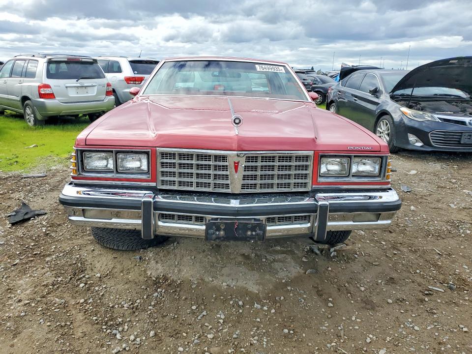 Продажа на аукционе авто 1977 Pontiac Bonneville, vin: 2Q37Z7X137369, номер лота: 76499935