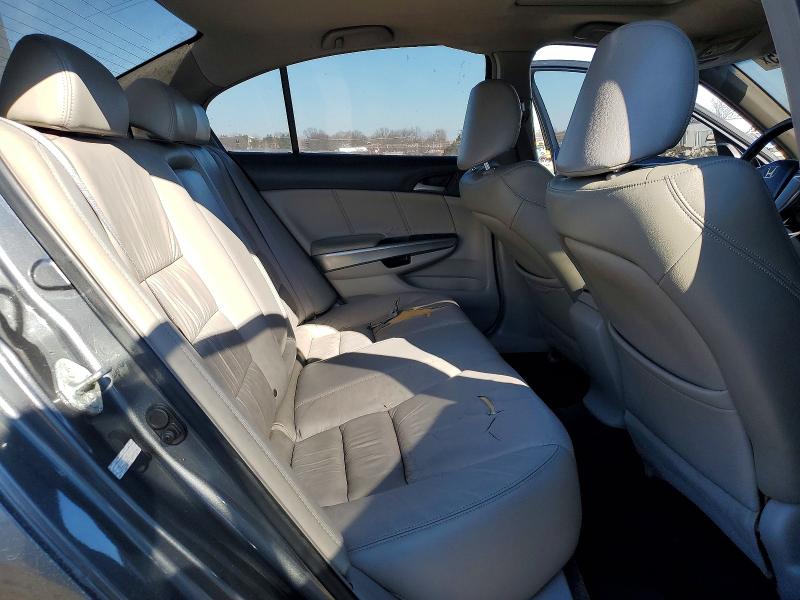 75912285 :رقم المزاد ، 1HGCP36888A045167 vin ، 2008 Honda Accord مزاد بيع