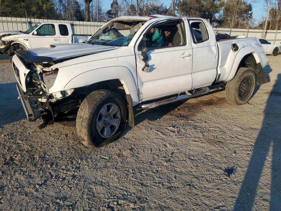 77193765 :رقم المزاد ، 5TEUU42N38Z545840 vin ، 2008 Toyota Tacoma مزاد بيع