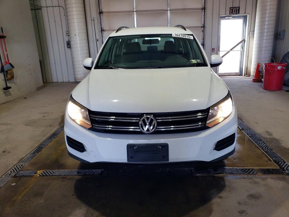Продажа на аукционе авто 2017 Volkswagen Tiguan, vin: WVGBV7AX7HK050369, номер лота: 76470915