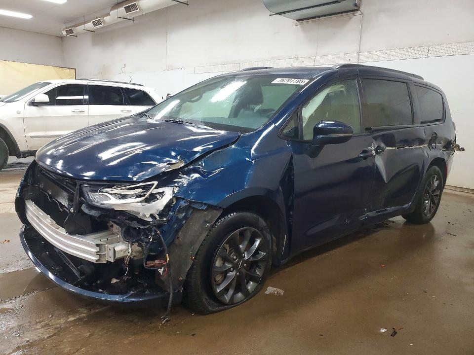 76701195 :رقم المزاد ، 2C4RC3BG6MR606568 vin ، 2021 Chrysler Pacifica مزاد بيع