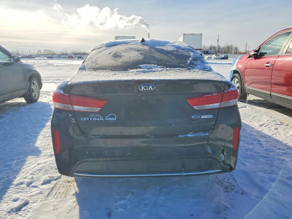 2017 Kia Optima Plu მანქანა იყიდება აუქციონზე, vin: KNAGV4LD8H5017291, აუქციონის ნომერი: 75595005