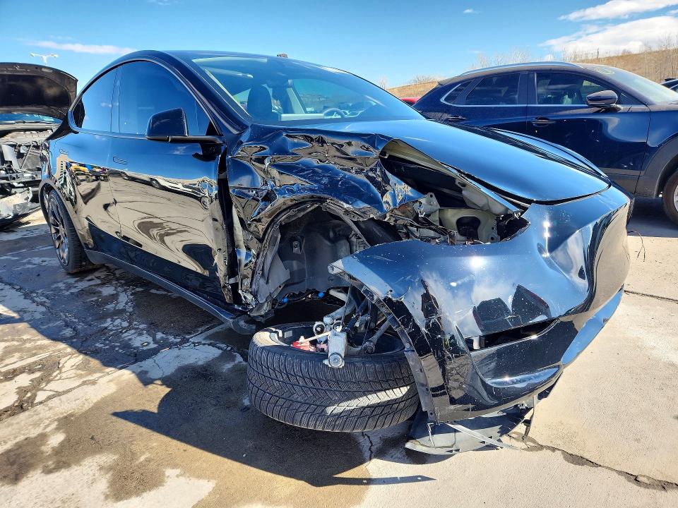 Продажа на аукционе авто 2025 Tesla Model Y, vin: 7SAYGDEFXSF265227, номер лота: 77200995