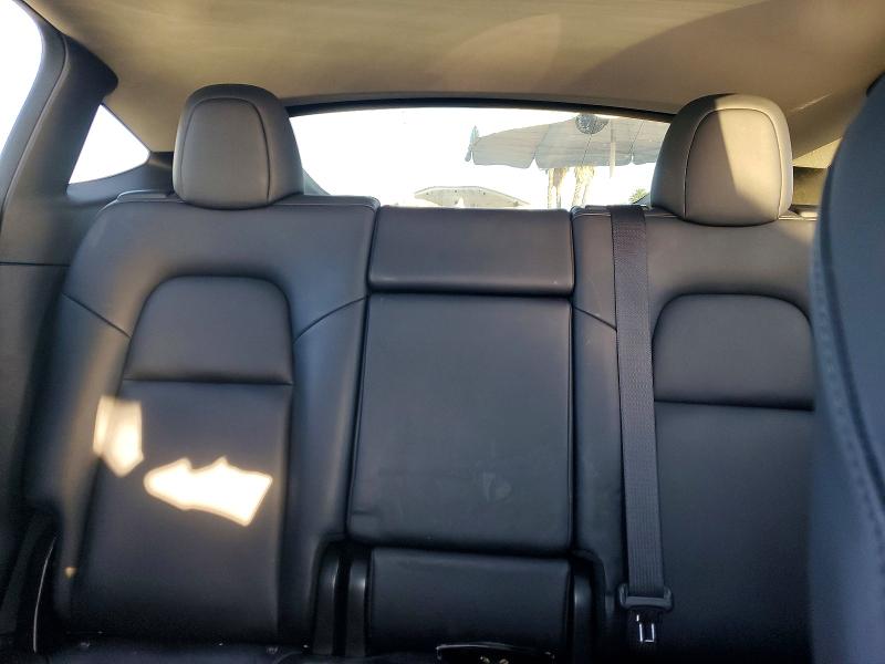 76002145 :رقم المزاد ، 5YJYGDEEXLF045852 vin ، 2020 Tesla Model Y مزاد بيع