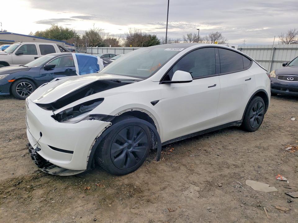 Продажа на аукционе авто 2024 Tesla Model Y, vin: 7SAYGDED1RF103088, номер лота: 77924595