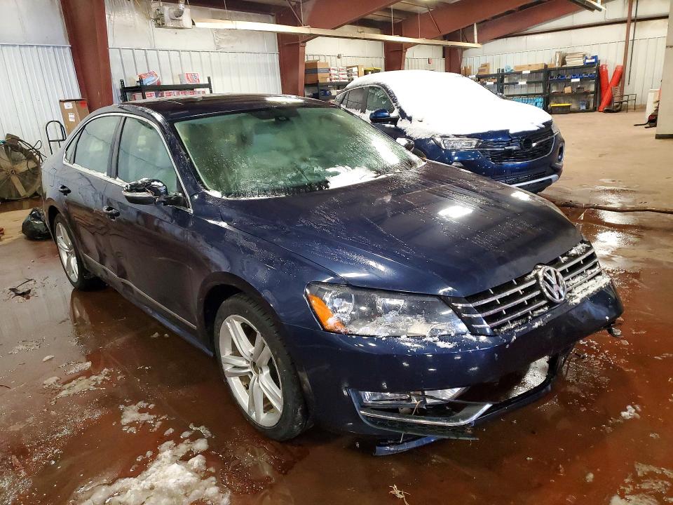 74107885 :رقم المزاد ، 1VWBN7A32DC022806 vin ، 2013 Volkswagen Passat مزاد بيع